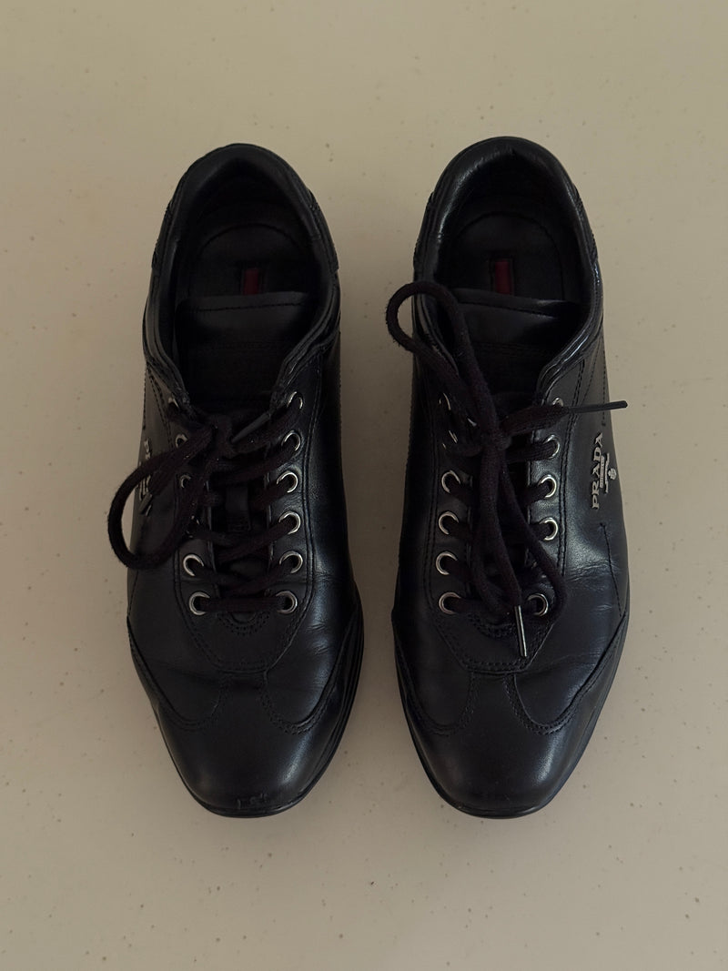 Prada Sneaker (36)