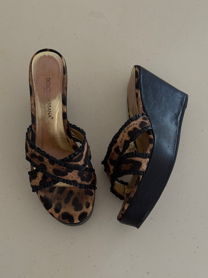 D&G Leo Mules (35)