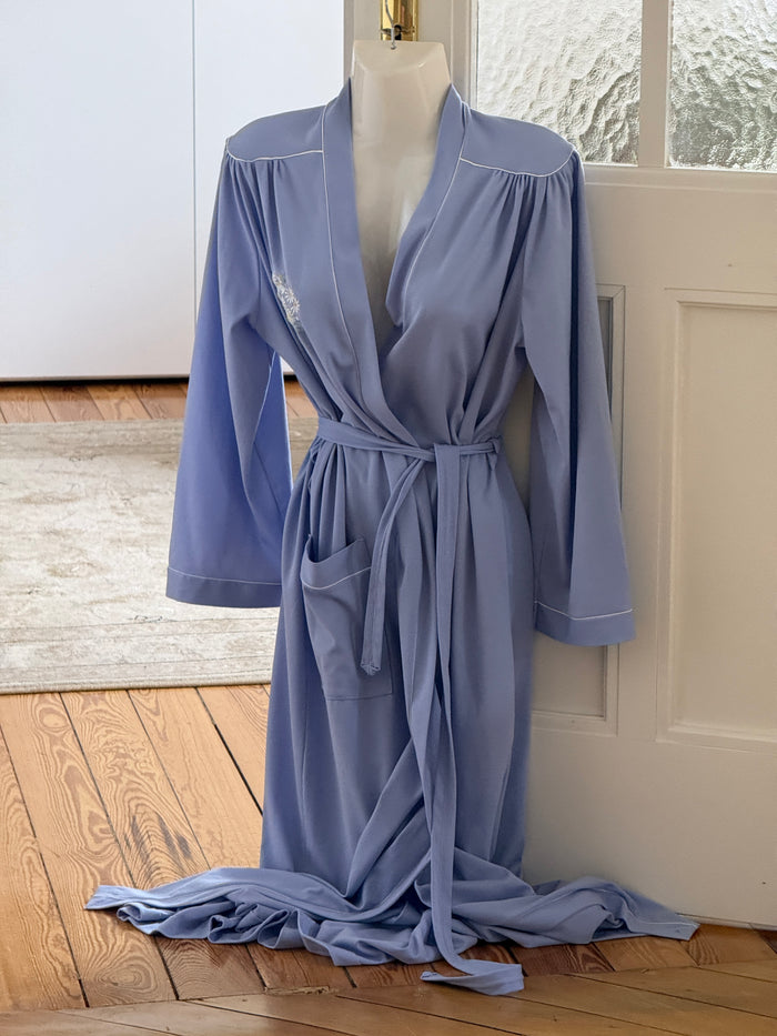 Vintage Robe (s)