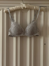 Vintage Bra (75 B)