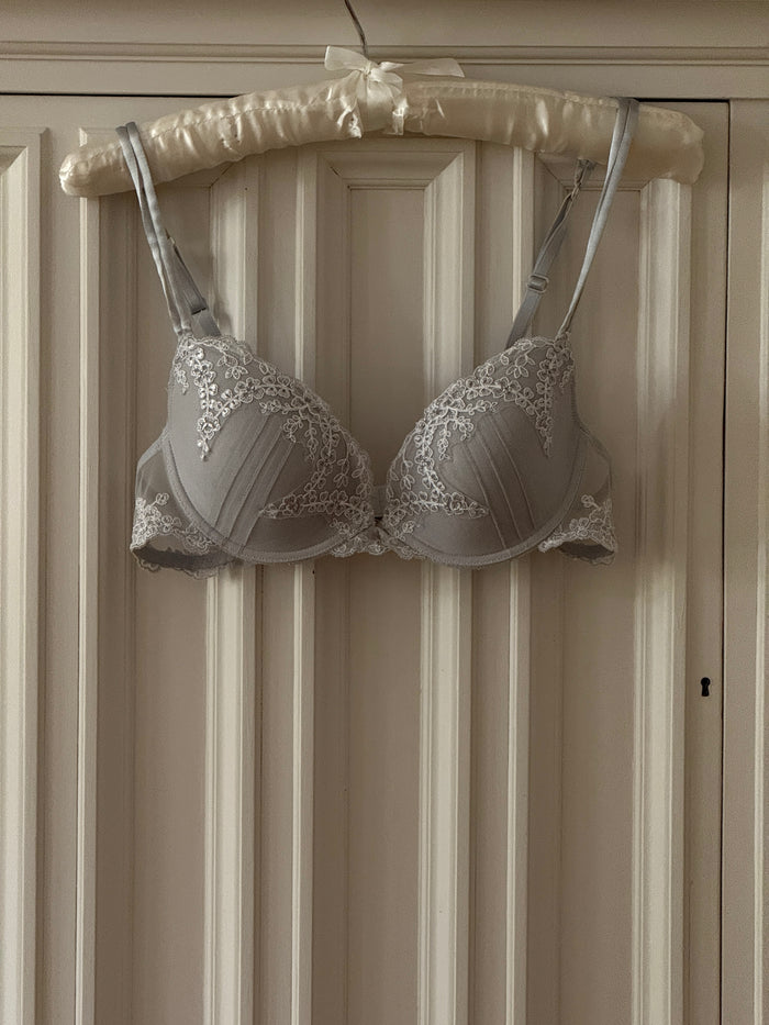Vintage Bra (75 B)