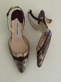 Manolo Blahnik Heels (38)