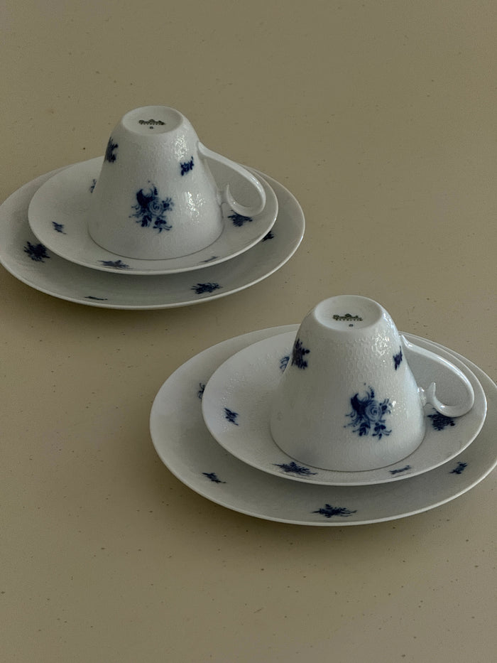 Porcelain Coffee Cup Set