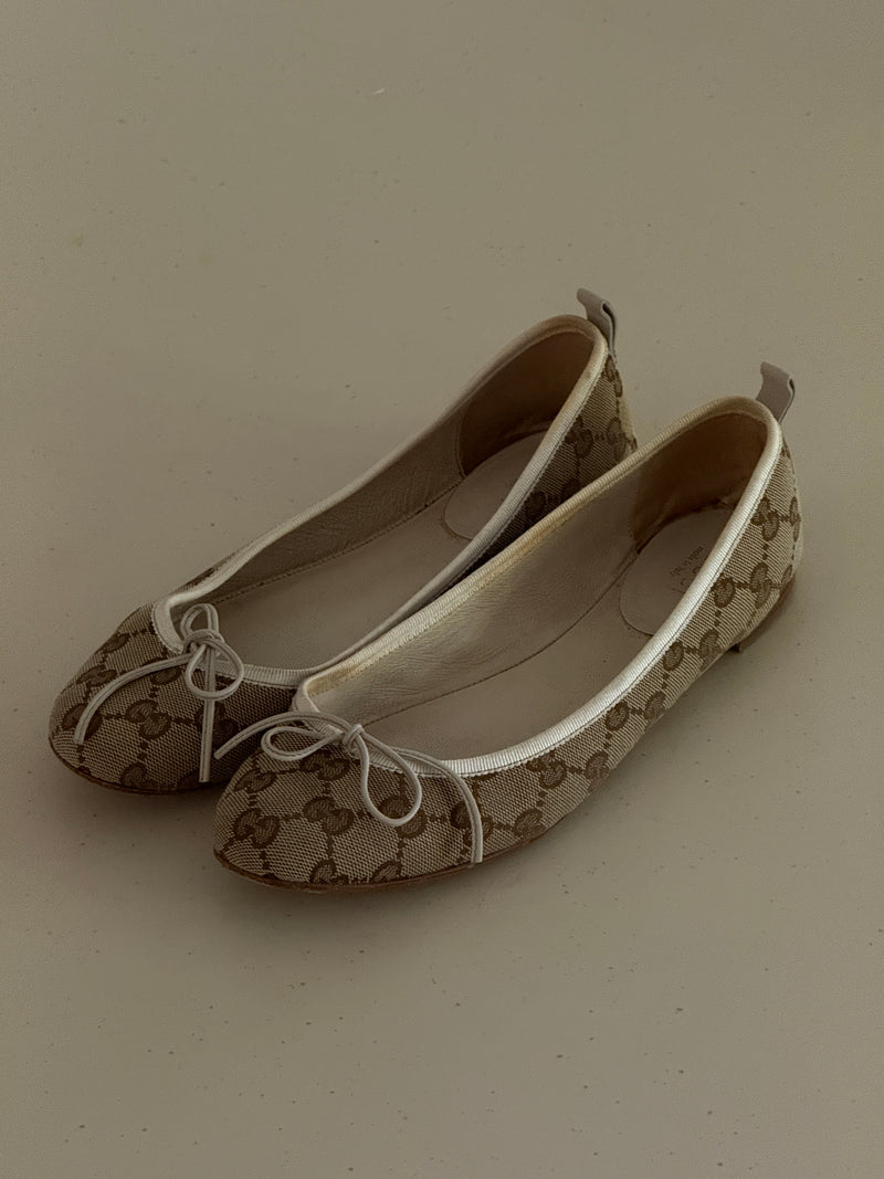 Gucci Ballet Flats (38)