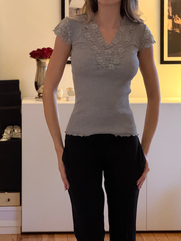 Vintage Lace Top (xs)