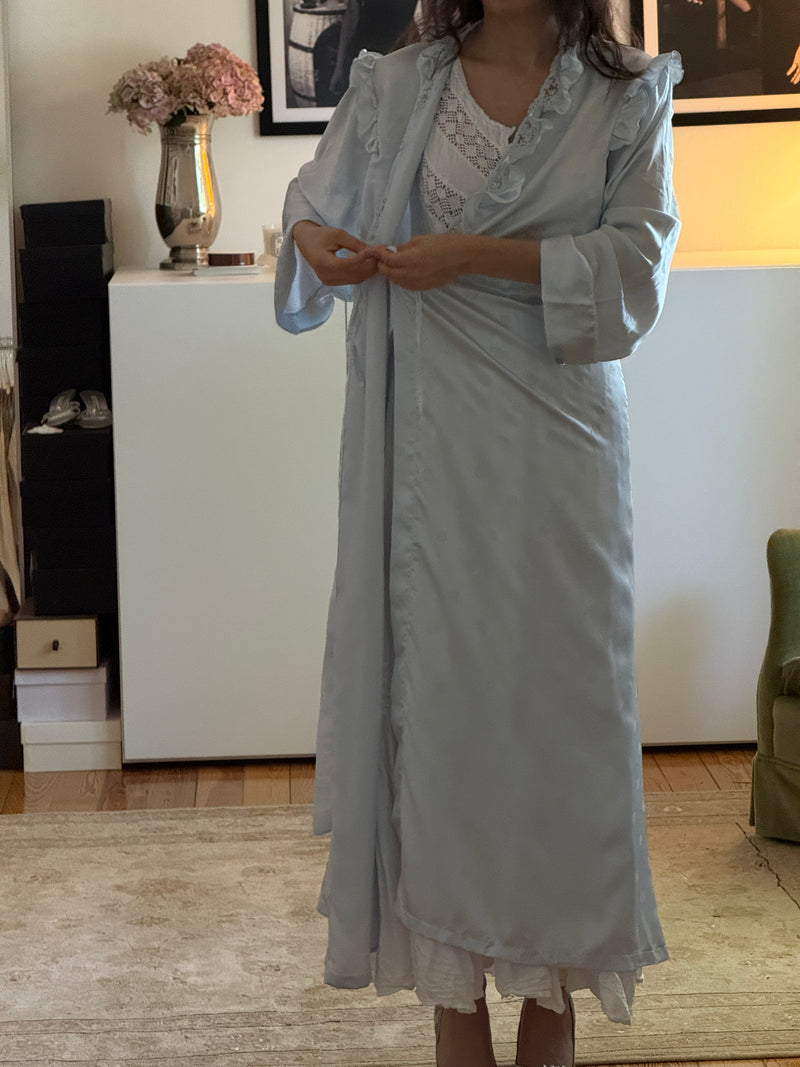 Vintage Robe (s)