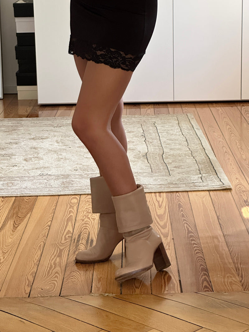 Vintage Chanel Boots (39)
